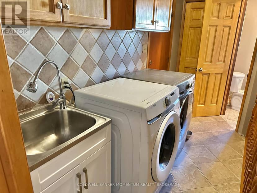 38 Mann Avenue — photo 15 of 27