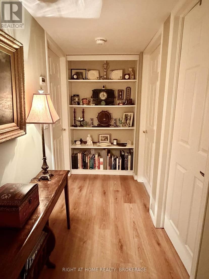 40 - 40 Stornoway Crescent — photo 15 of 40