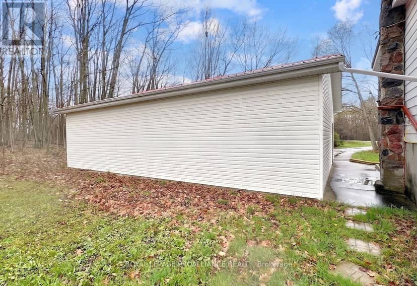 19656 Loyalist Parkway — photo 26 of 30