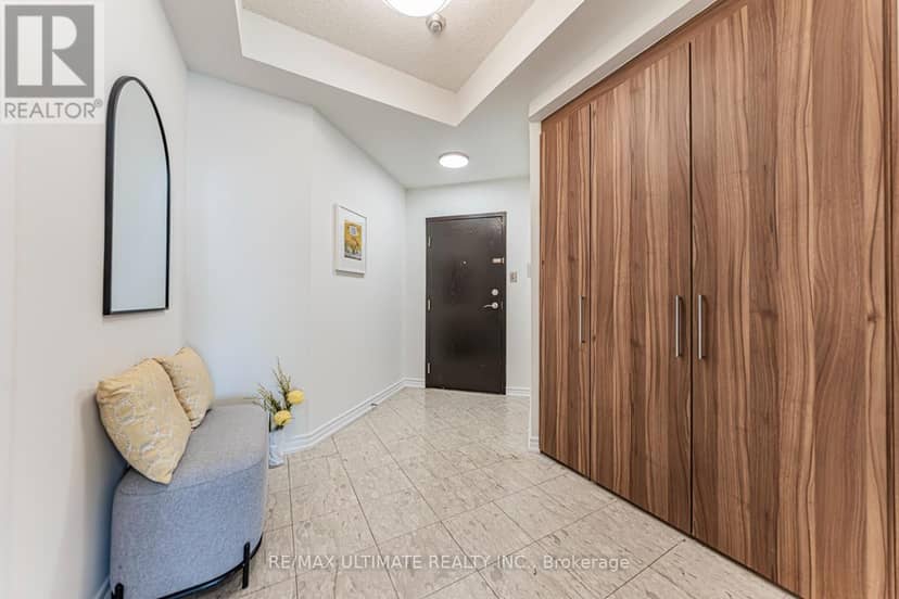 2206 - 10 Queens Quay W, Toronto, photo 6