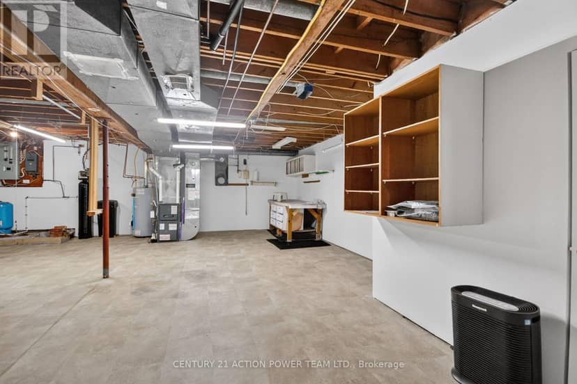 8431 Victoria Street — photo 27 of 40