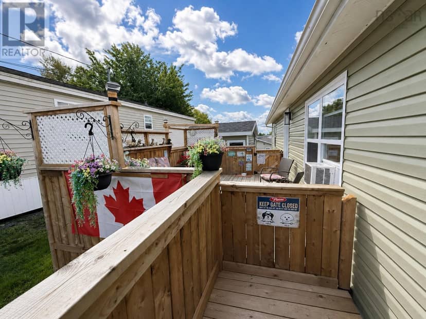 136 Hilltop Drive, Lower Sackville, photo 3