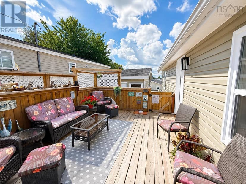 136 Hilltop Drive, Lower Sackville, photo 5