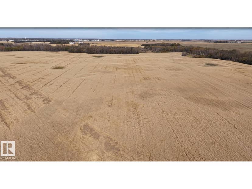 ON Township Road 460, Rural Wetaskiwin County
