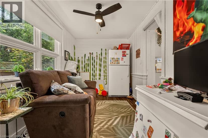 15 MAPES Avenue — photo 16 of 40