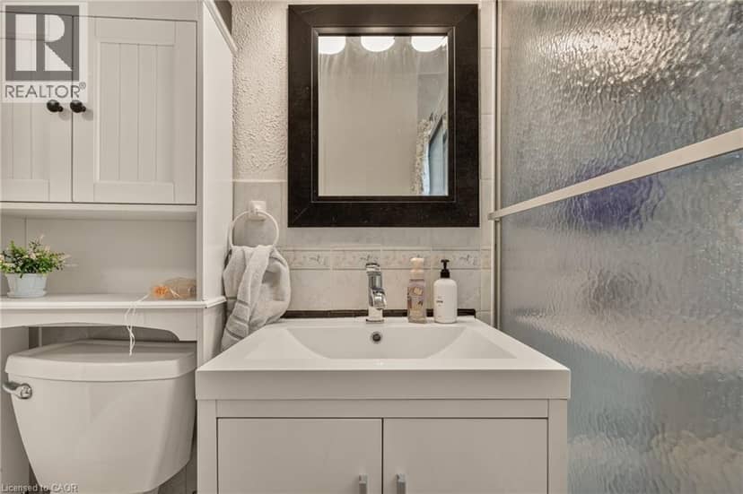 15 MAPES Avenue — photo 19 of 40