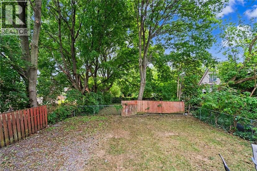 15 MAPES Avenue — photo 40 of 40