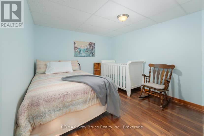 27 Woodstock Avenue — photo 26 of 40