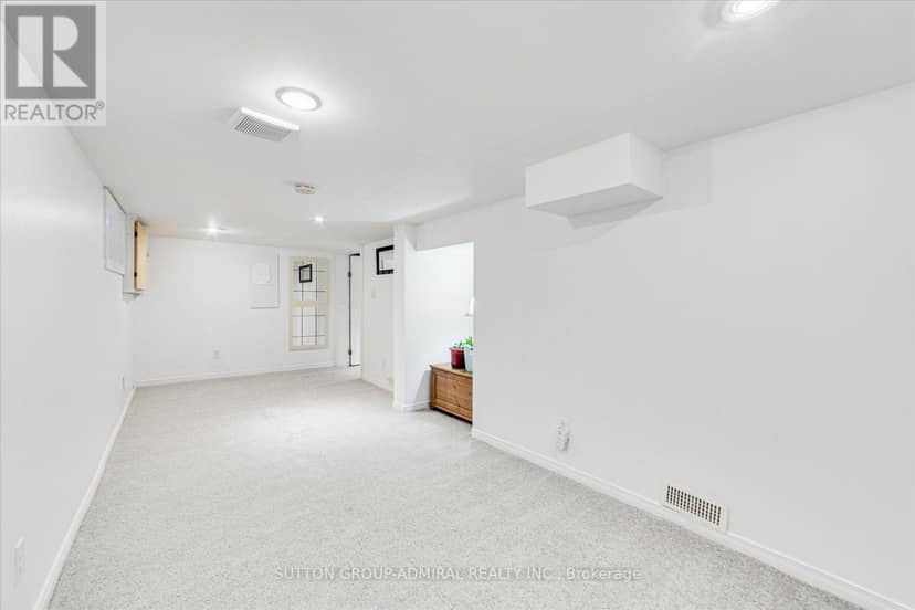 23 Westmoreland Avenue — photo 21 of 25