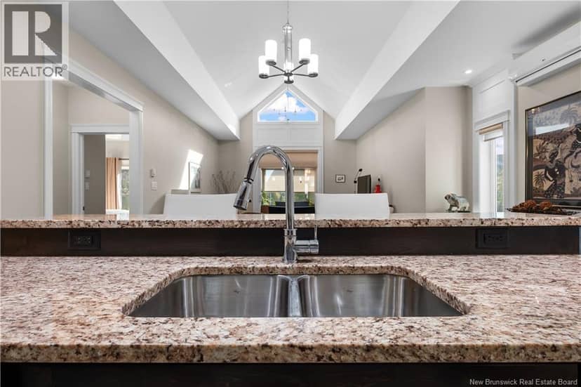 36 Auberry Street — photo 10 of 40