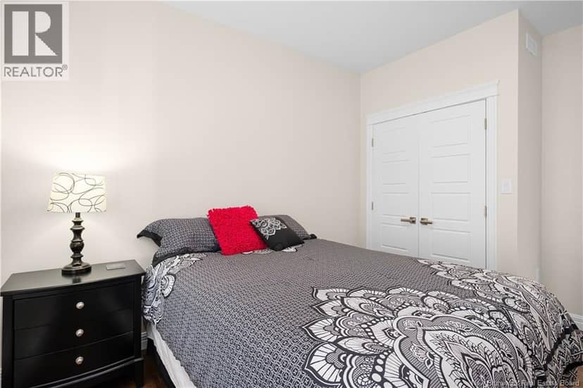 36 Auberry Street — photo 25 of 40