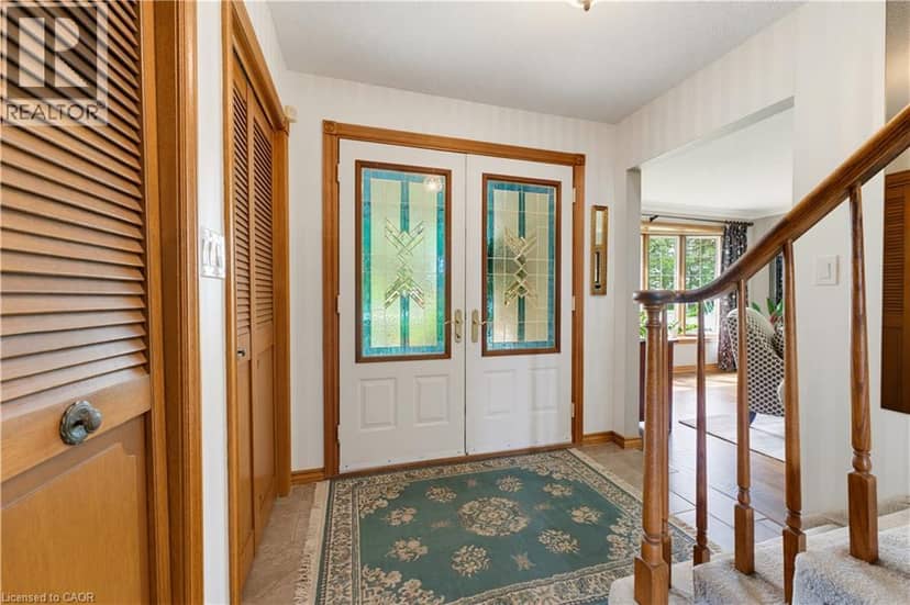 901 SAFARI Road, Millgrove, photo 8