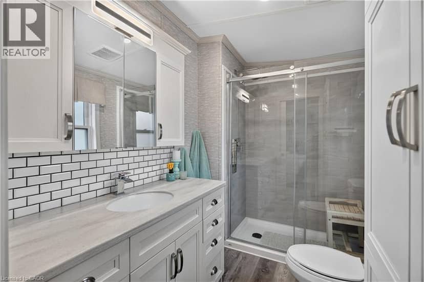 4449 MILBUROUGH Line Unit# 5 Oak Street — photo 22 of 37