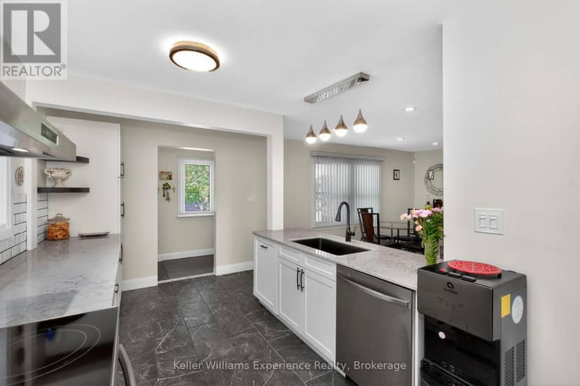 174 Seventh Street — photo 10 of 40