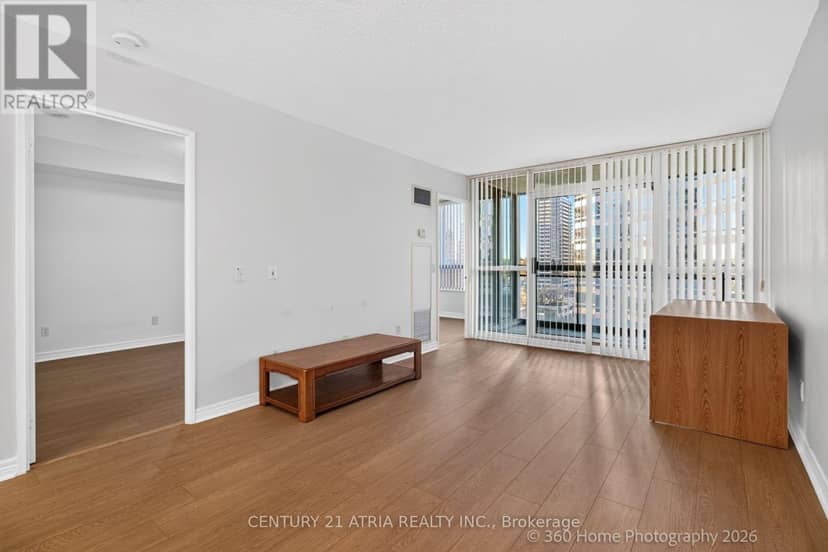 1115 - 18 Parkview Avenue — photo 14 of 30