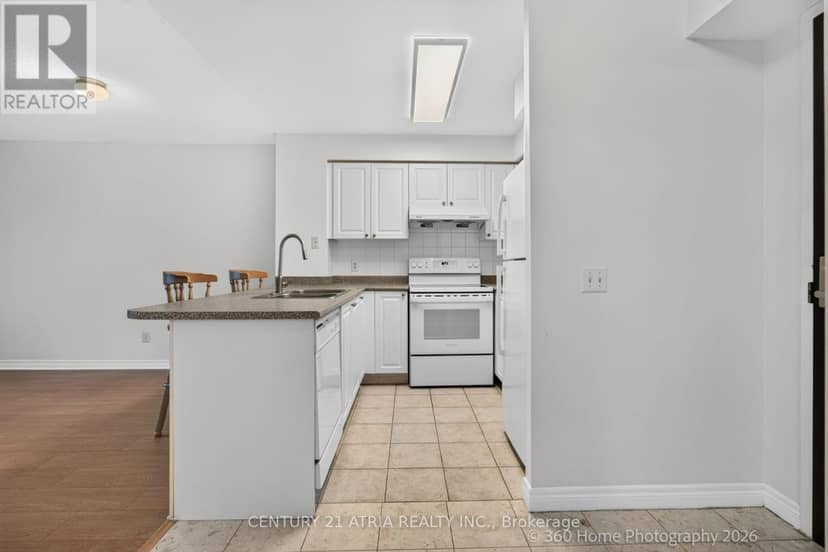 1115 - 18 Parkview Avenue, Toronto, photo 3