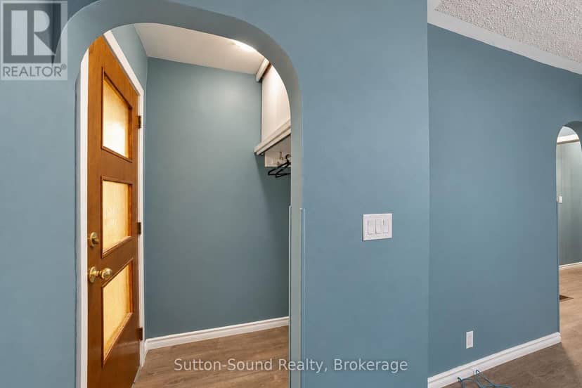 720 5th St East Street E — photo 12 of 31