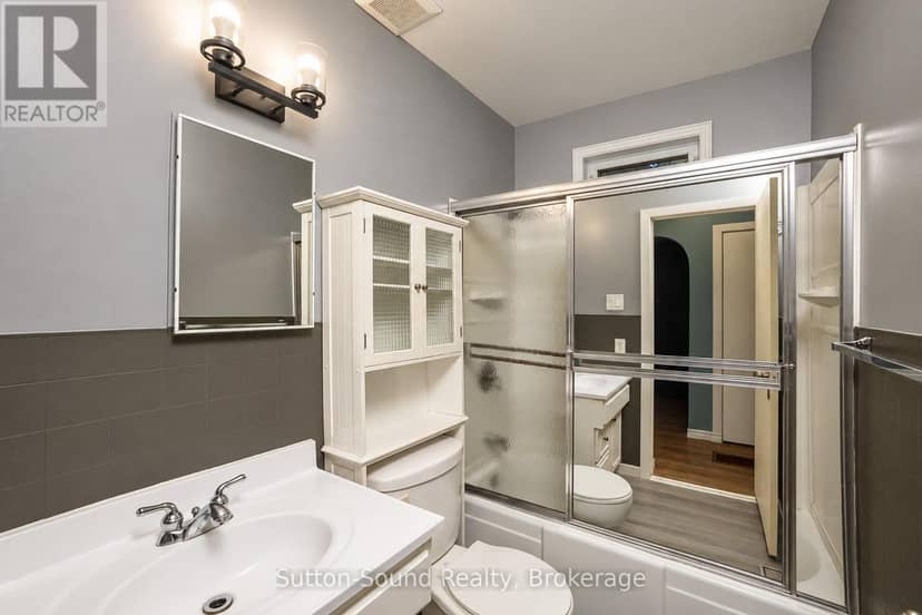 720 5th St East Street E — photo 14 of 31