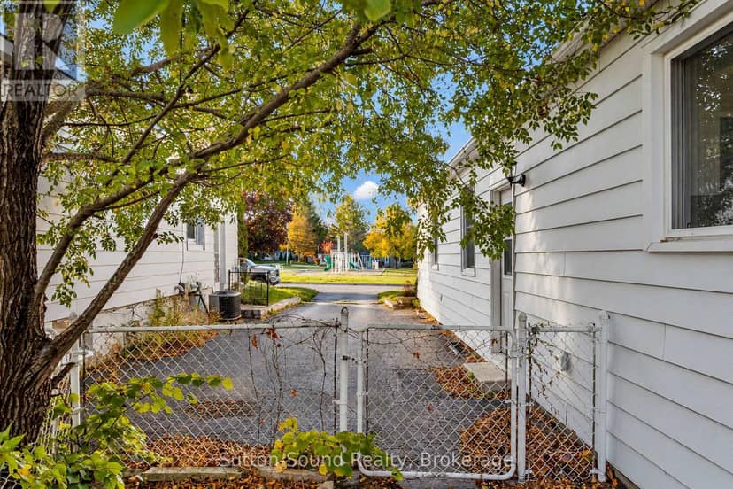 720 5th St East Street E — photo 29 of 31