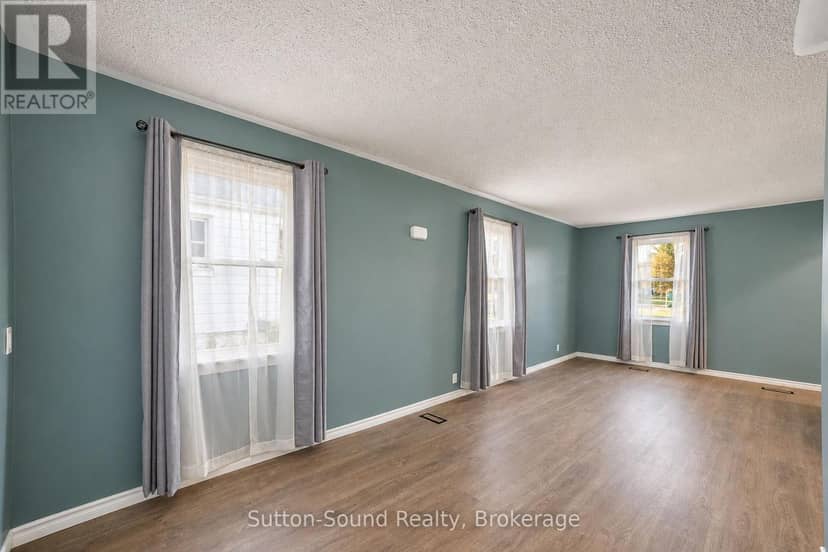 720 5th St East Street E, Owen Sound, photo 8