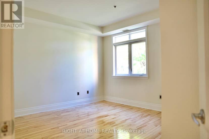 109 - 400 McLeod Street — photo 11 of 17