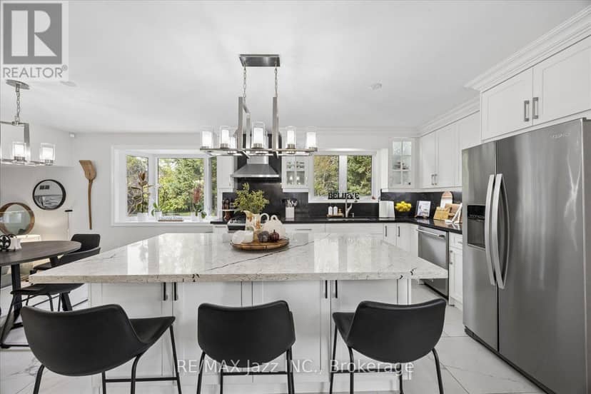 510 Fairglen Avenue — photo 15 of 40