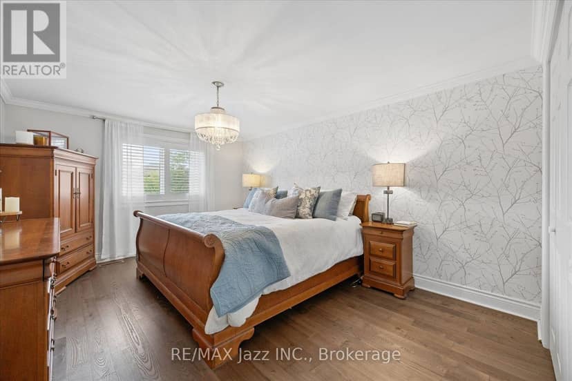 510 Fairglen Avenue — photo 23 of 40