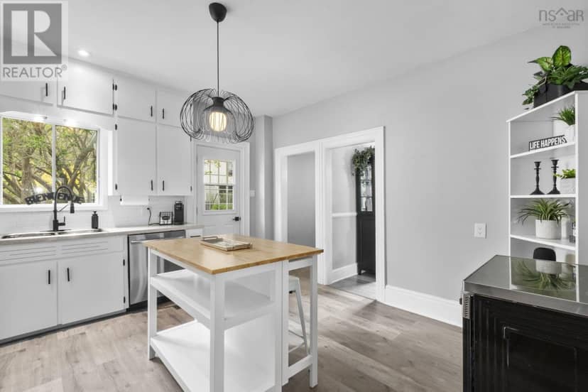 154 Chestnut Street — photo 14 of 40