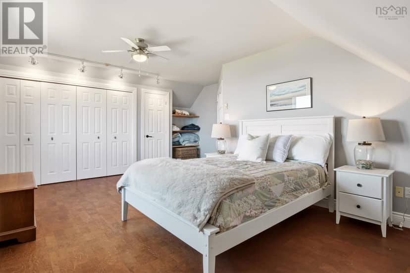 889 Blue Sea Road — photo 21 of 40