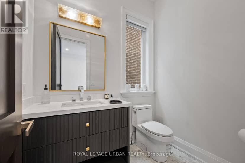 2540 St Clair Avenue E — photo 23 of 40