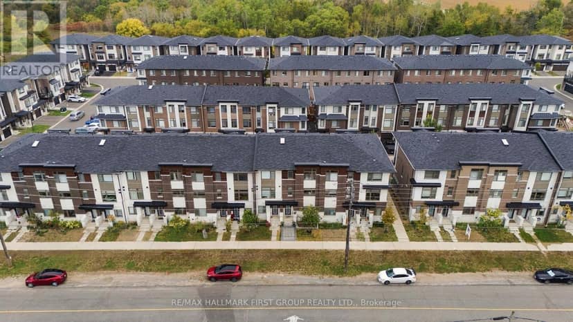 303 - 250 Finch Avenue, Pickering, photo 2