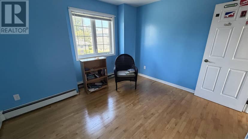 348 Cartier Street — photo 10 of 21