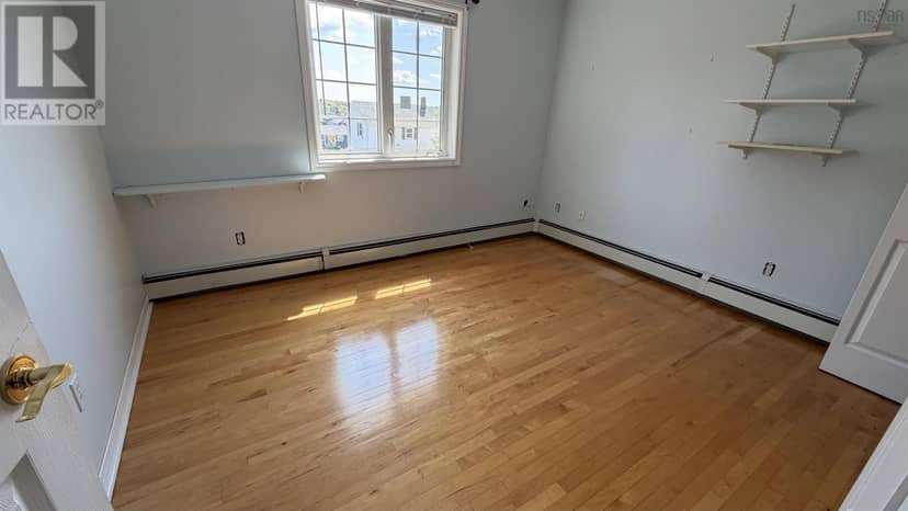 348 Cartier Street — photo 9 of 21