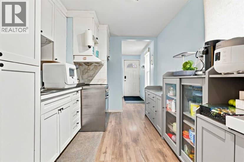 235 20 Avenue NE, Calgary, photo 7