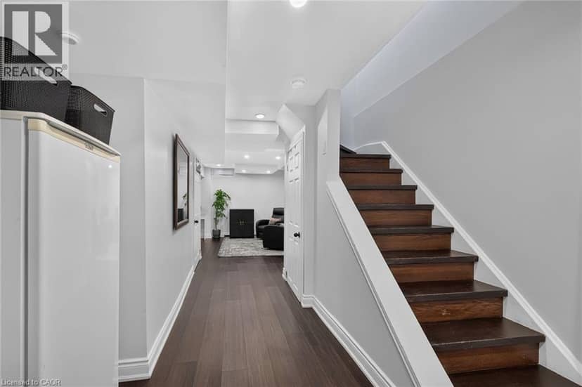 119 GOWLAND Drive — photo 34 of 40