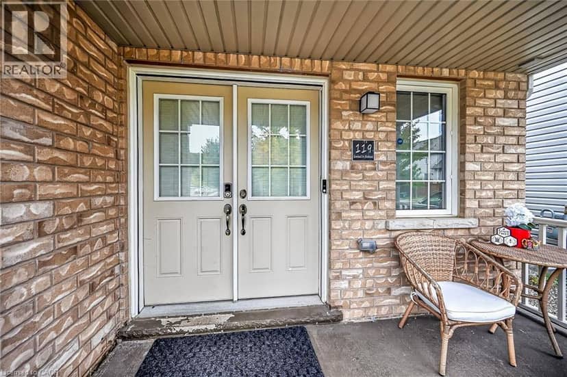 119 GOWLAND Drive, Hamilton, photo 2