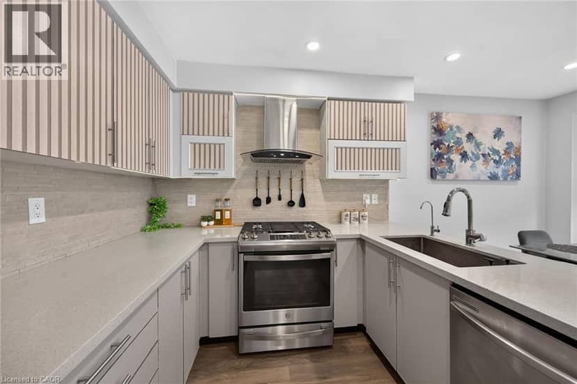119 GOWLAND Drive — photo 15 of 40