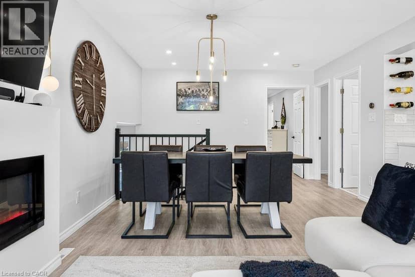 3 REGATTA Drive — photo 21 of 40