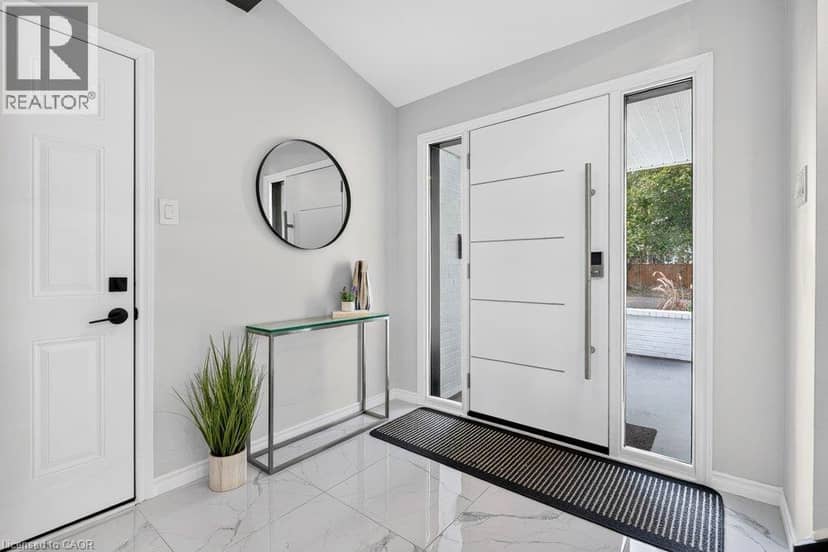 3 REGATTA Drive — photo 14 of 40