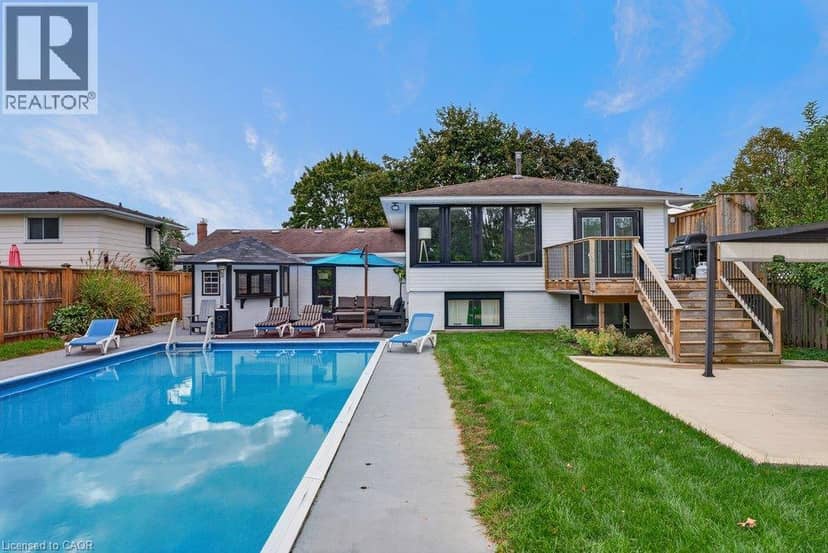 3 REGATTA Drive — photo 9 of 40
