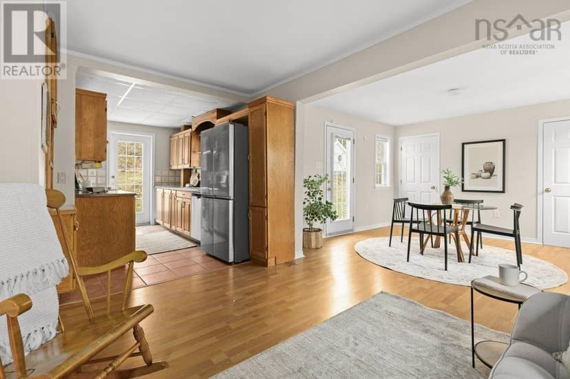 8 Emmerson Street — photo 25 of 40