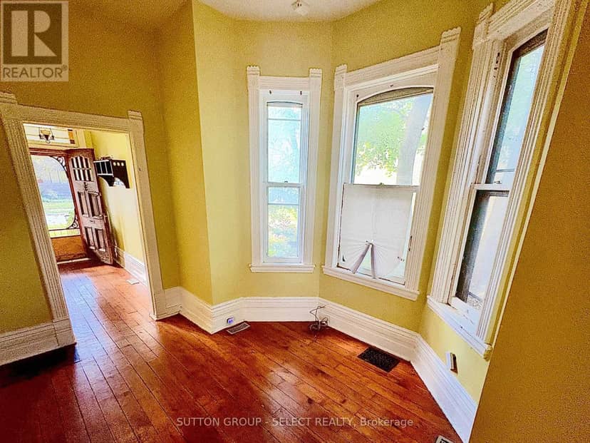 980 Lorne Avenue — photo 33 of 40
