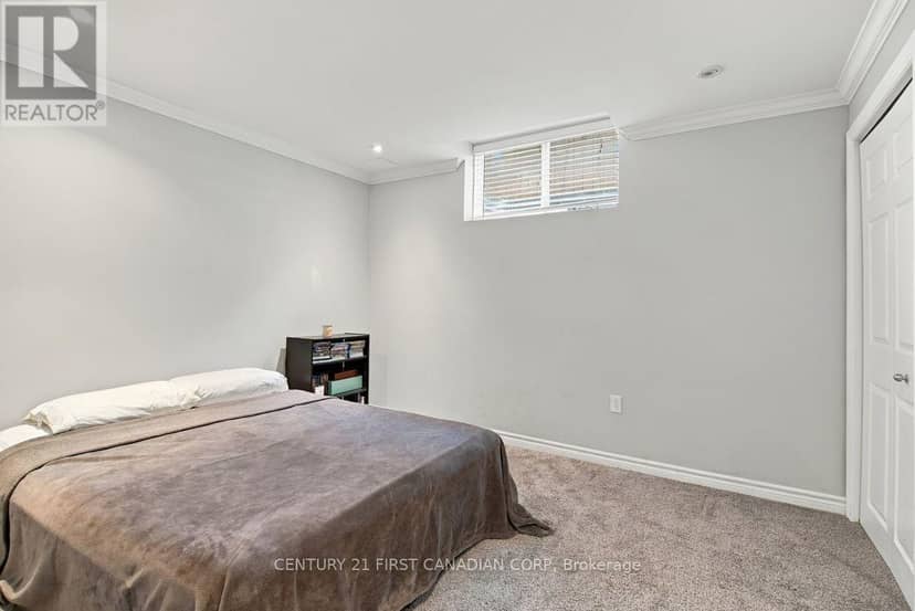 334 Plane Tree Drive — photo 31 of 40