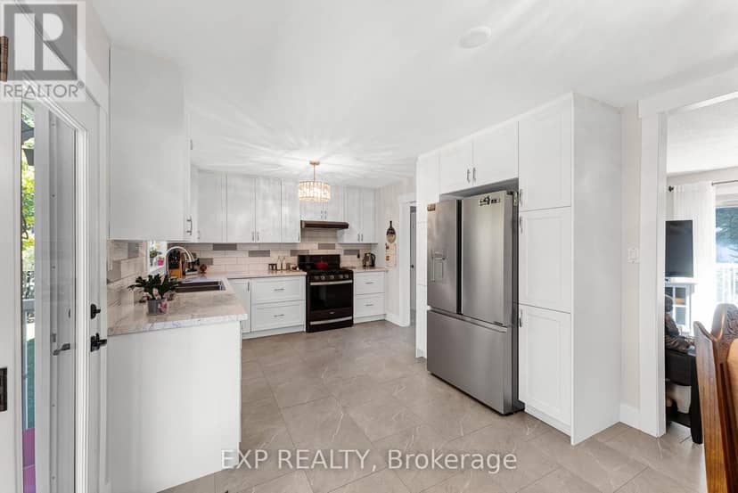 4 Burbank Circle — photo 11 of 40