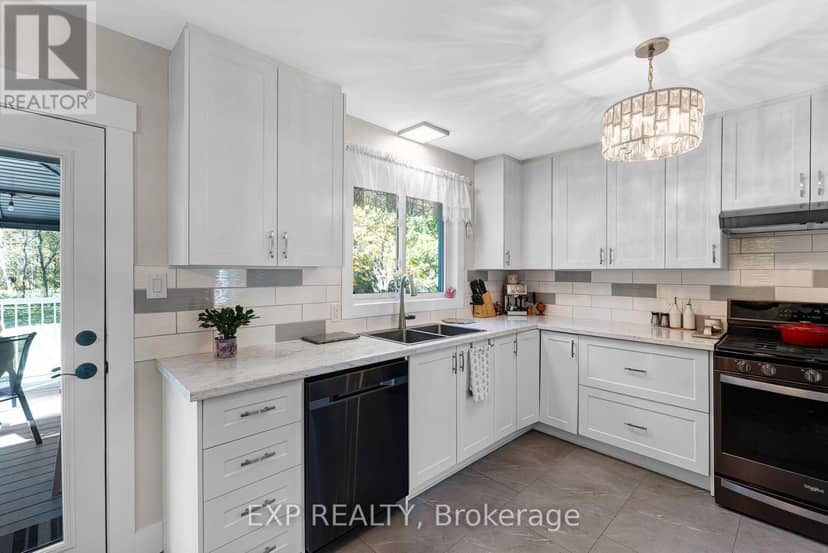 4 Burbank Circle — photo 13 of 40