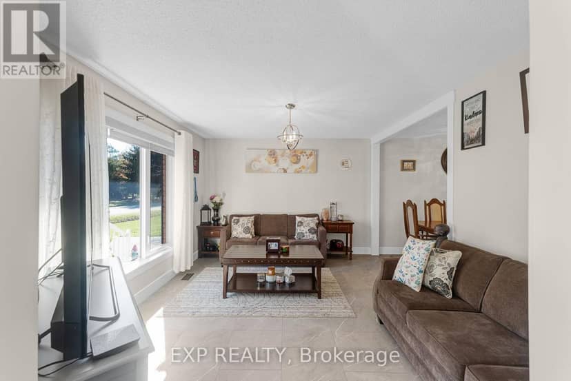 4 Burbank Circle, Adjala-Tosorontio, photo 6