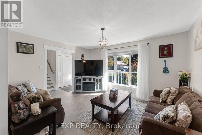 4 Burbank Circle, Adjala-Tosorontio, photo 8