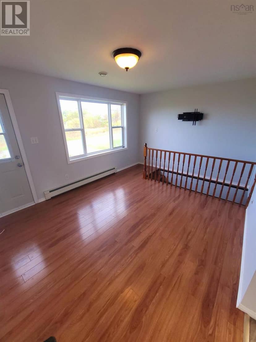 45 Railroad Street, Dominion, photo 7