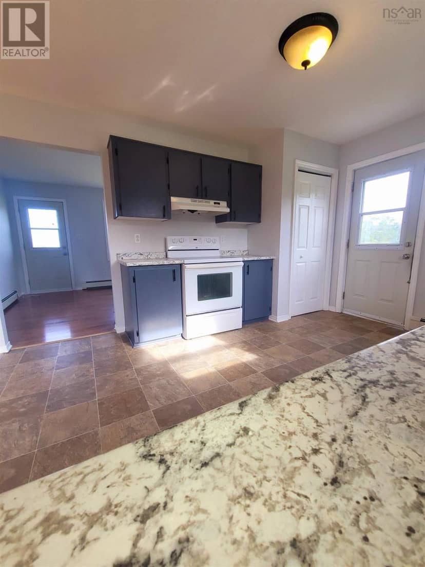 45 Railroad Street, Dominion, photo 5