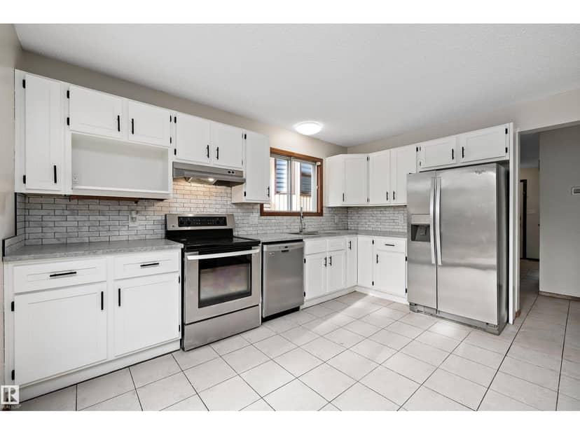 18923 82 AV NW — photo 14 of 40